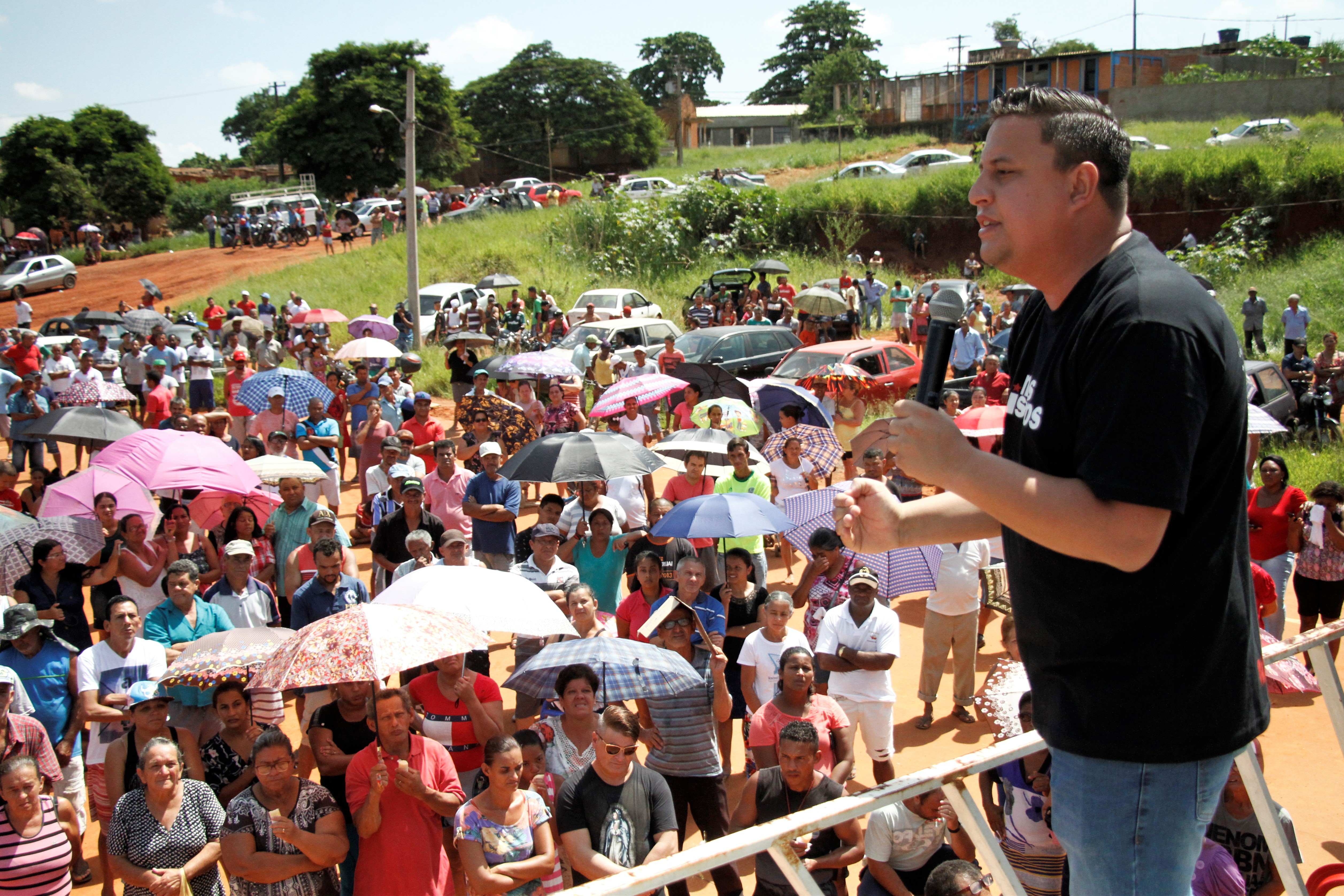 Willian comemora decisão do STF que impede reintegração de posse na Vila Soma